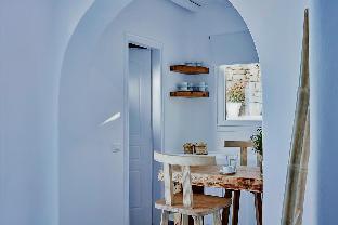 Mykonos Waves House & Aparthotel 4*