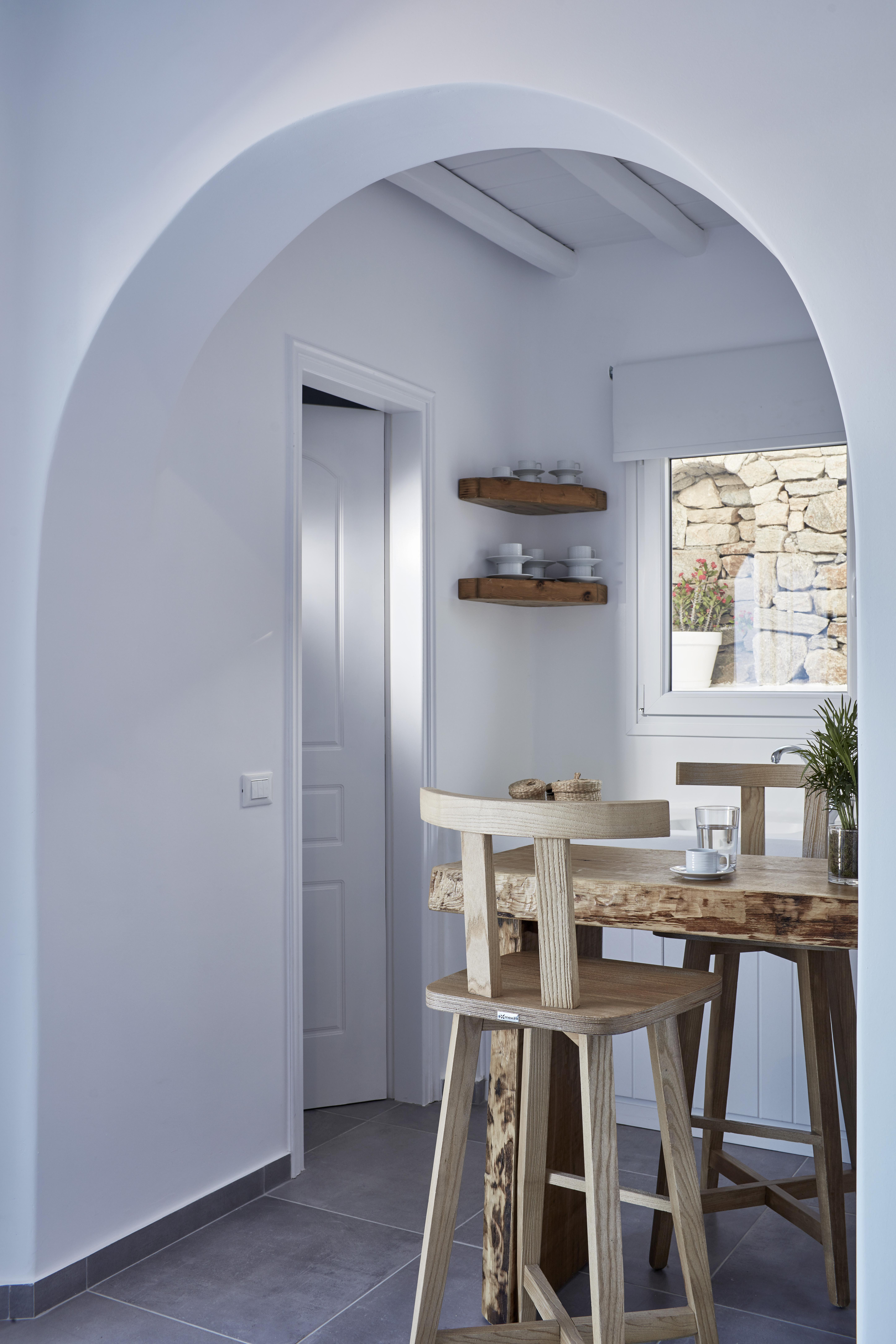 Mykonos Waves House & Aparthotel 4*